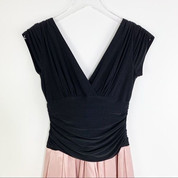 Laura Canada Cap-Sleeve Black V-Neck Top Mauve Full Skirt w/Appliqué Prom Dress - Picture 3 of 16